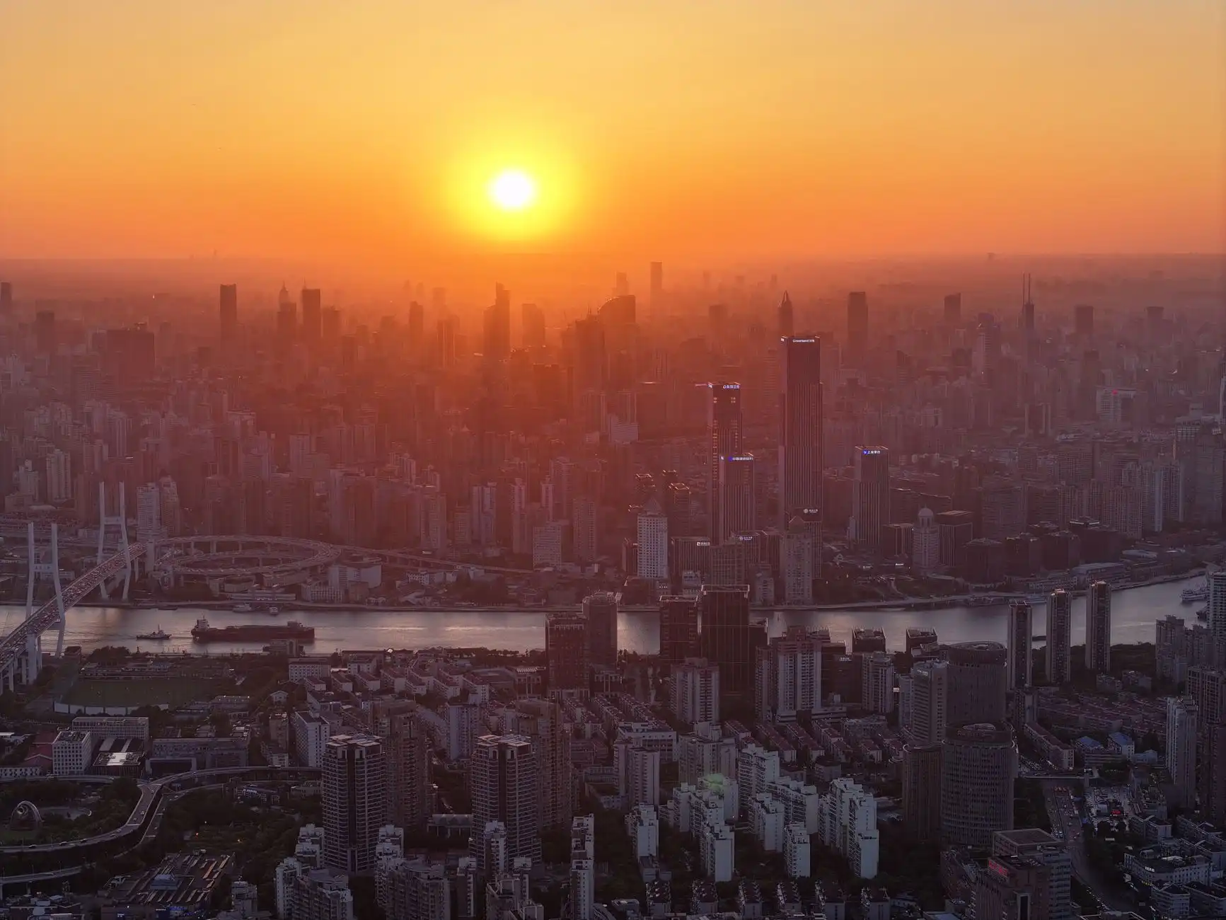 2025年户外广告投放趋势与媒介代理策略调整