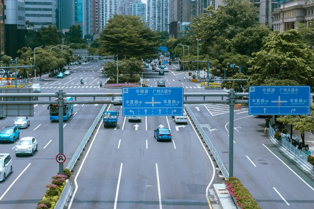 数字营销与户外广告协同效应：技术融合趋势分析